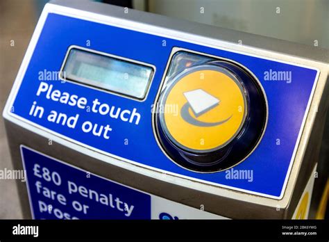 oyster card rfid reader|oyster card debit card.